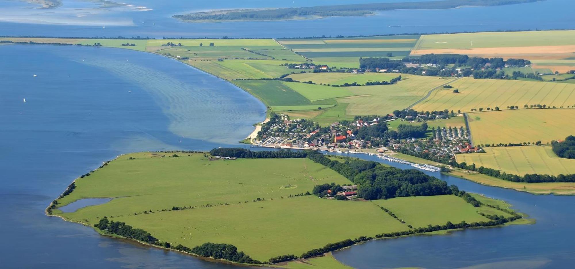 Hotel Ruegenschmiede Vis A Vis Hiddensee Schaprode Eksteriør billede