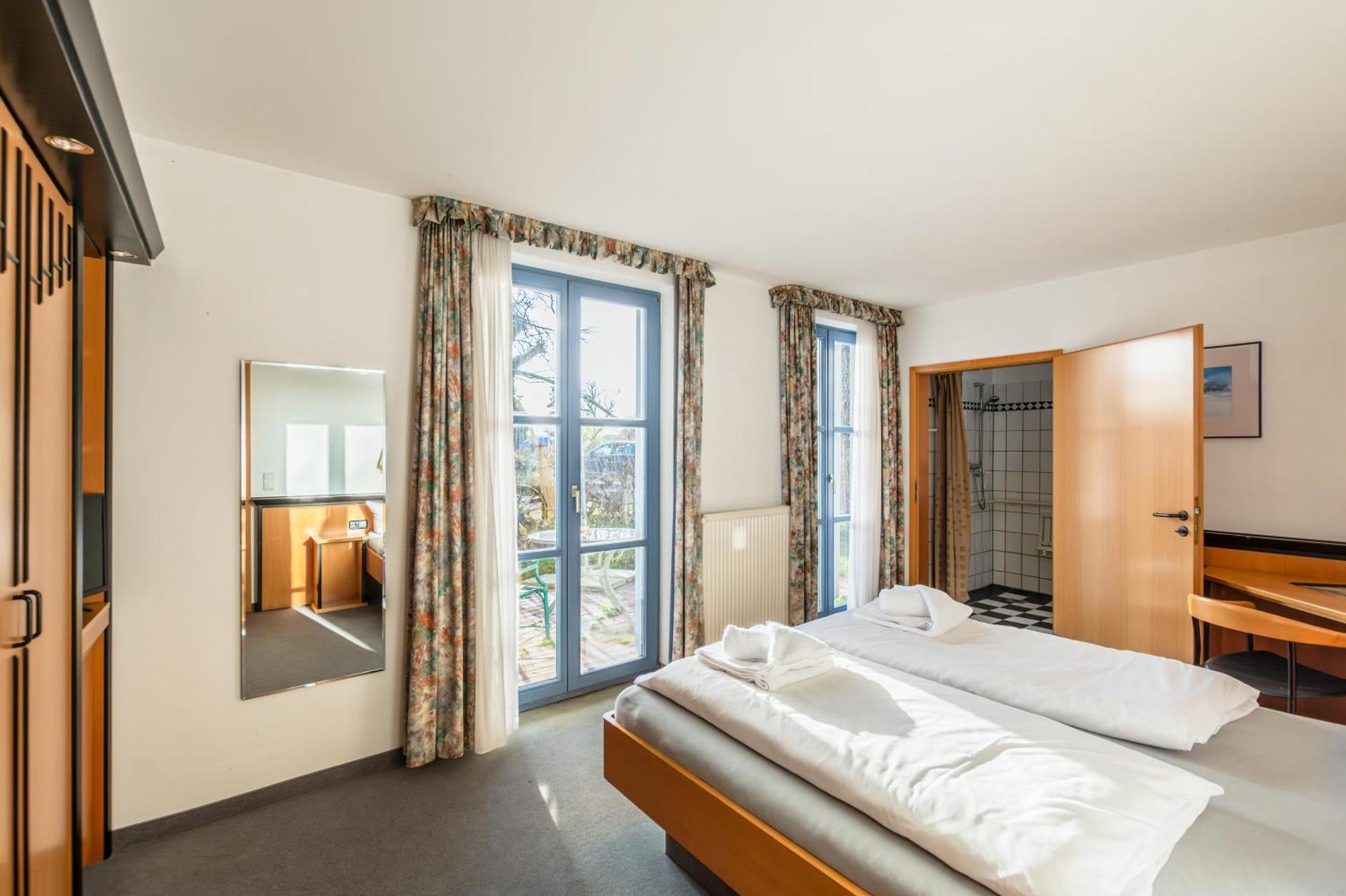 Hotel Ruegenschmiede Vis A Vis Hiddensee Schaprode Værelse billede
