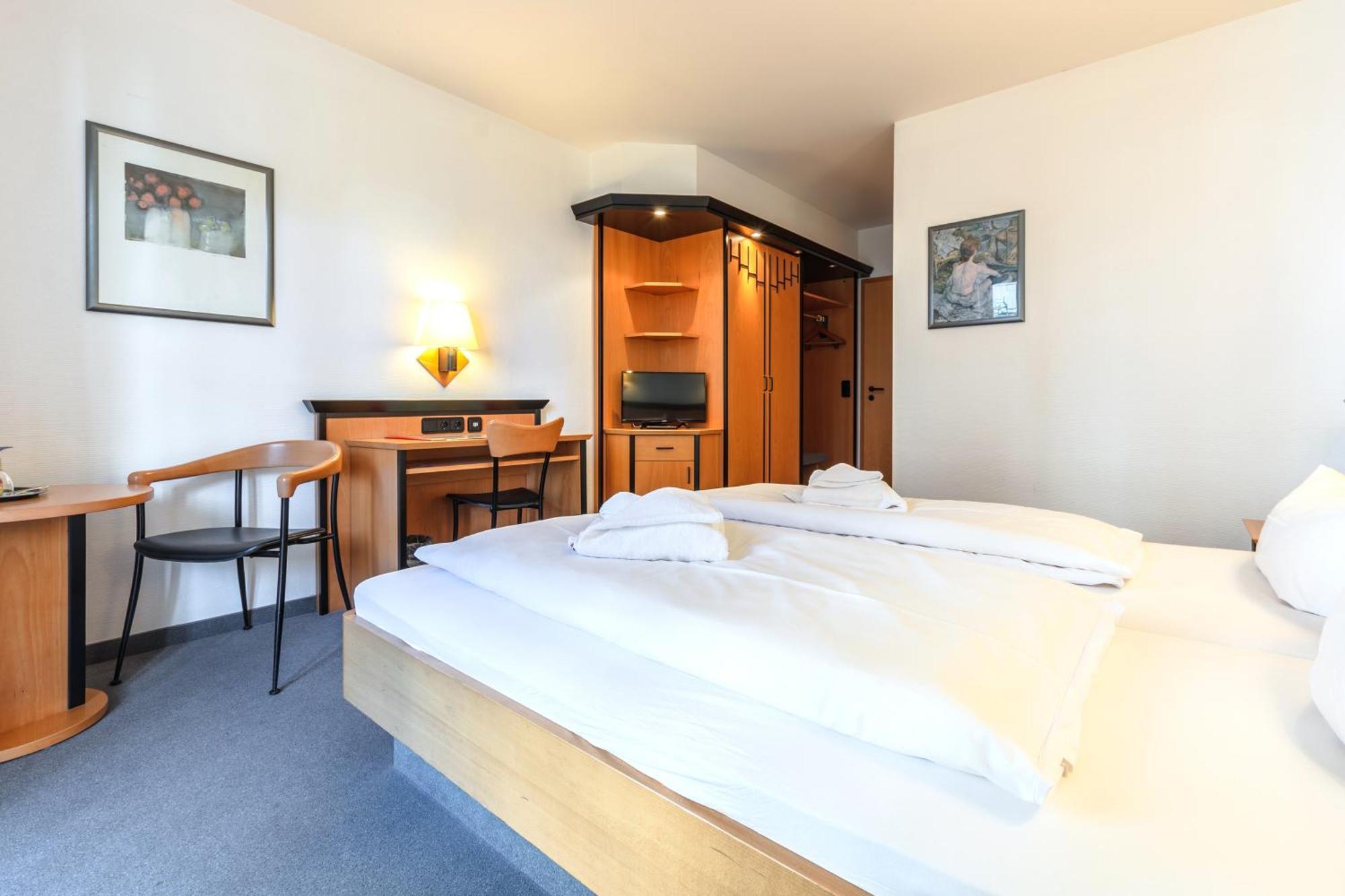 Hotel Ruegenschmiede Vis A Vis Hiddensee Schaprode Værelse billede