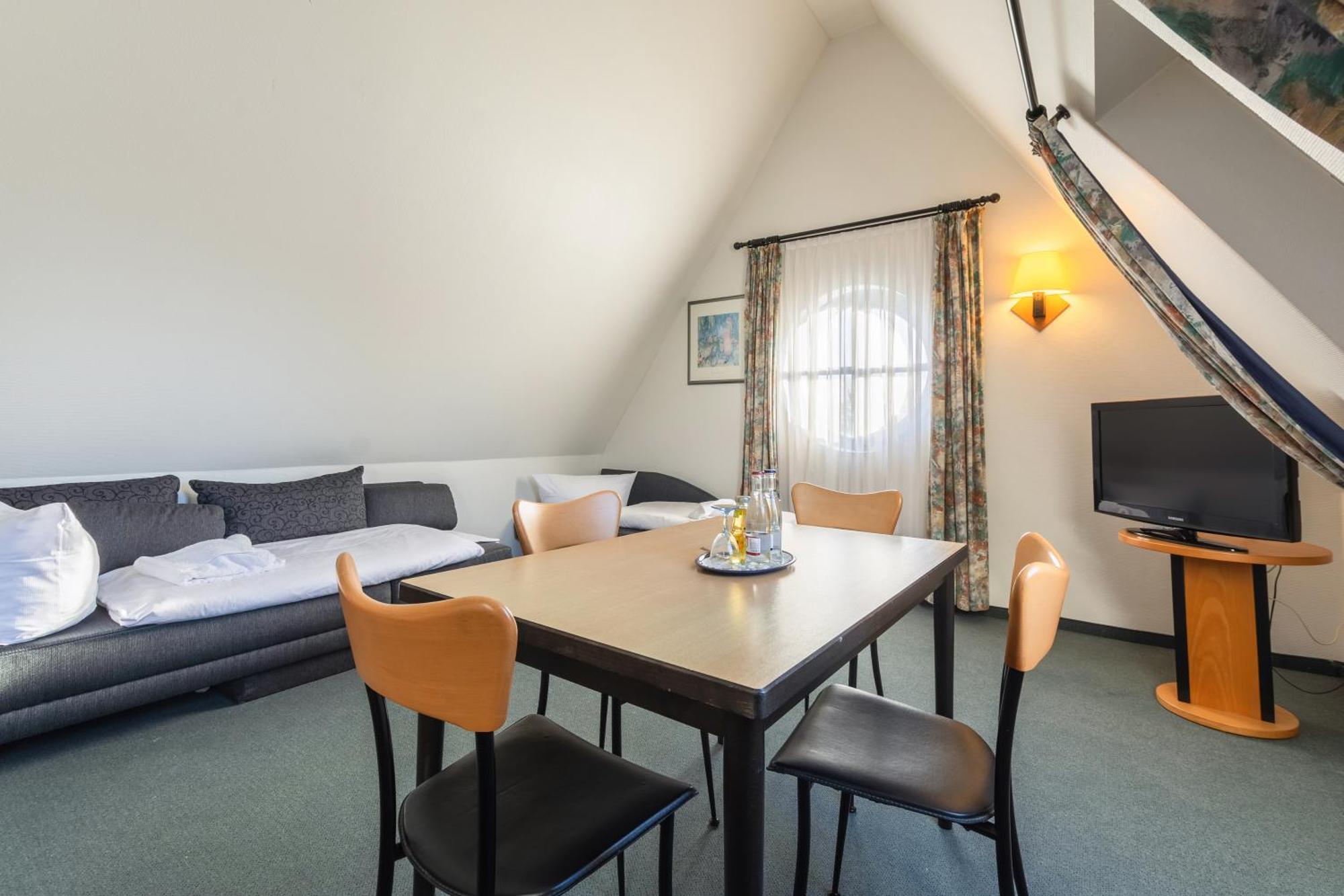 Hotel Ruegenschmiede Vis A Vis Hiddensee Schaprode Værelse billede